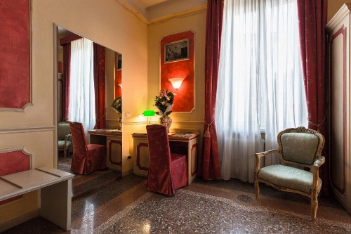 Antica Residenza D'Azeglio Room&Breakfast di Charme image 37
