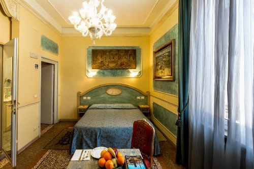 Antica Residenza D'Azeglio Room&Breakfast di Charme image 6